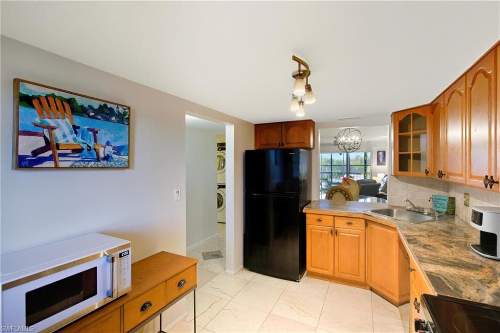 2111 Barkeley LN # 18, FORT MYERS FL 33907-5