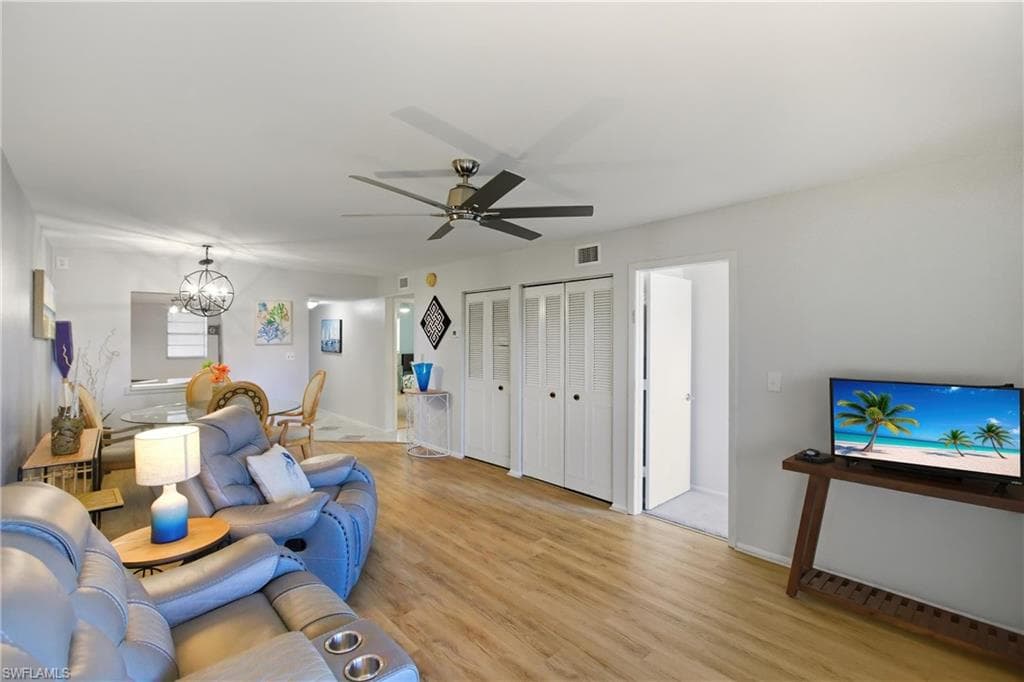 2111 Barkeley LN # 18, FORT MYERS FL 33907-3