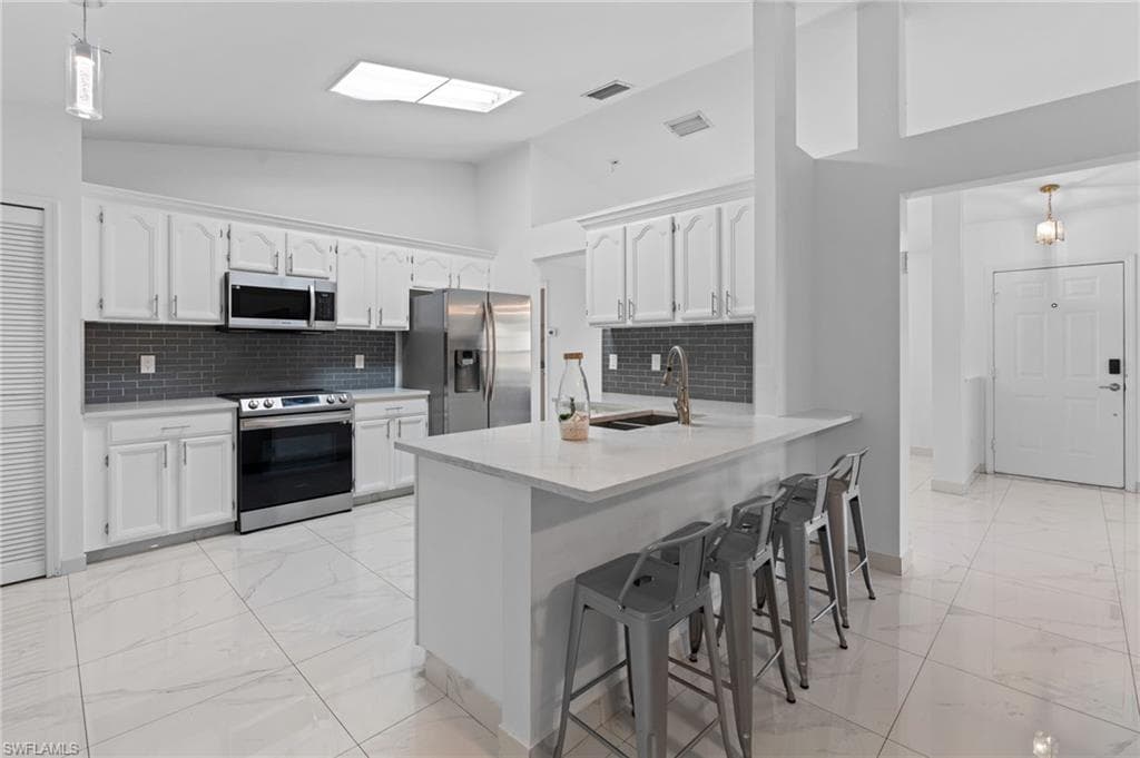 7780 Scarlet CT, NAPLES FL 34104-12