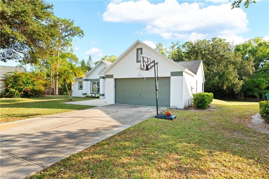 7780 Scarlet CT, NAPLES FL 34104-2