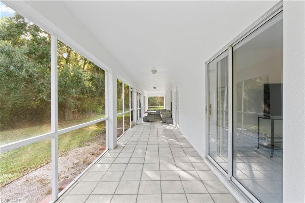 7780 Scarlet CT, NAPLES FL 34104-24