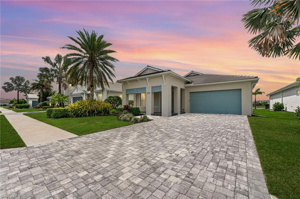 8786 Saint Lucia DR, NAPLES FL 34114-1