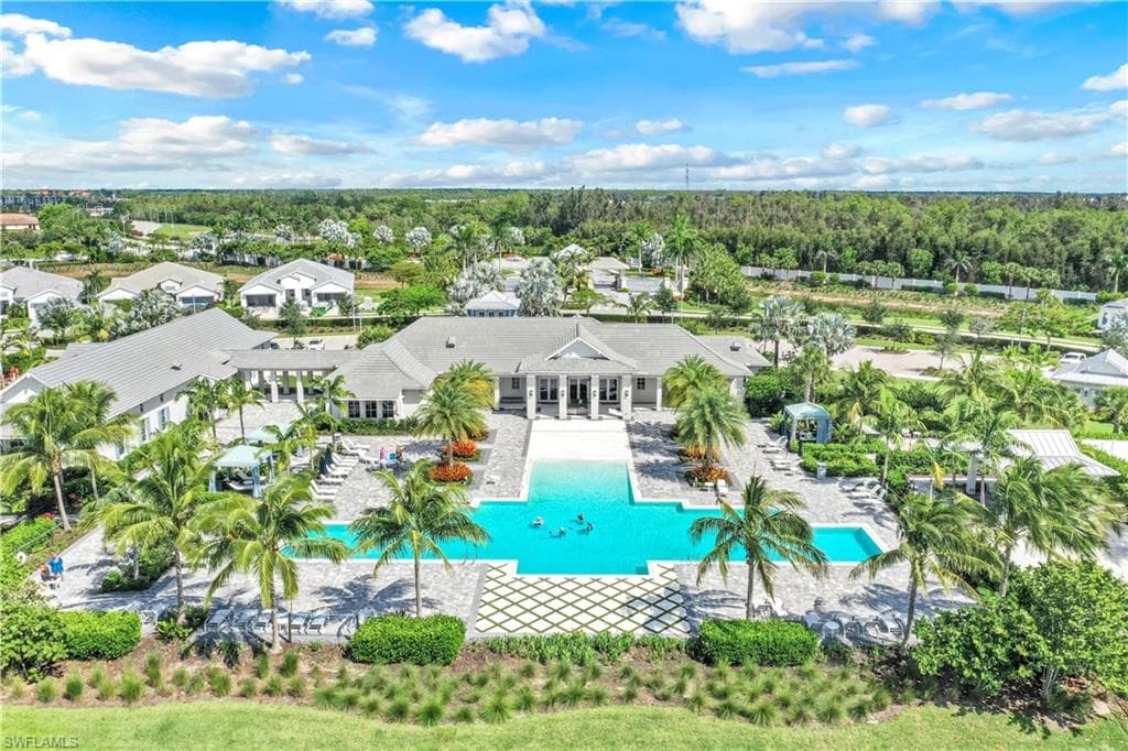 8786 Saint Lucia DR, NAPLES FL 34114-27