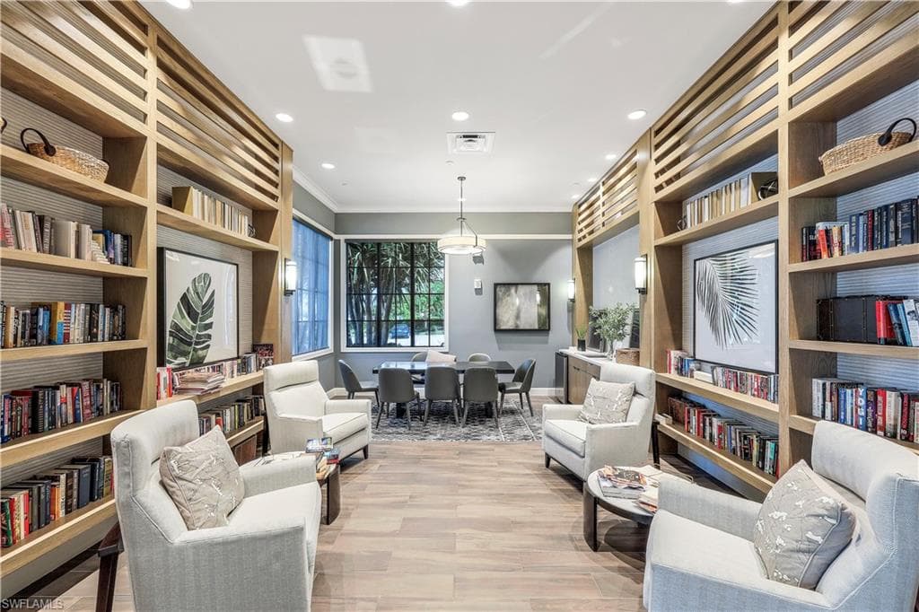 8786 Saint Lucia DR, NAPLES FL 34114-33