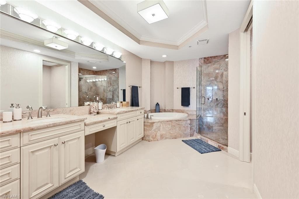 1530 5th AVE S # C311, NAPLES FL 34102-21