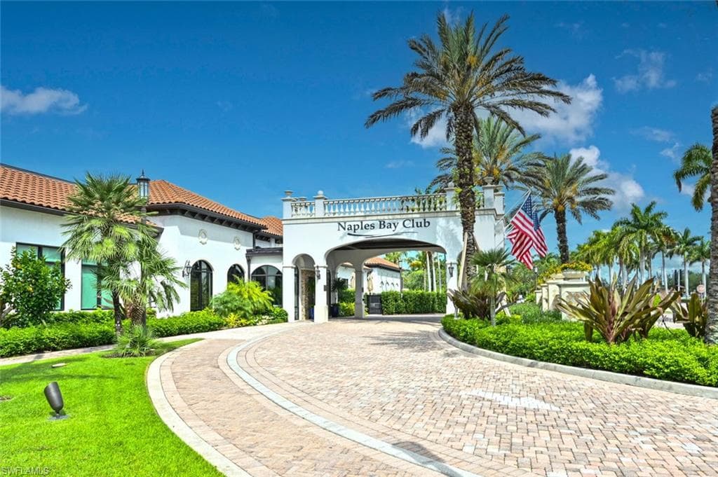 1530 5th AVE S # C311, NAPLES FL 34102-37