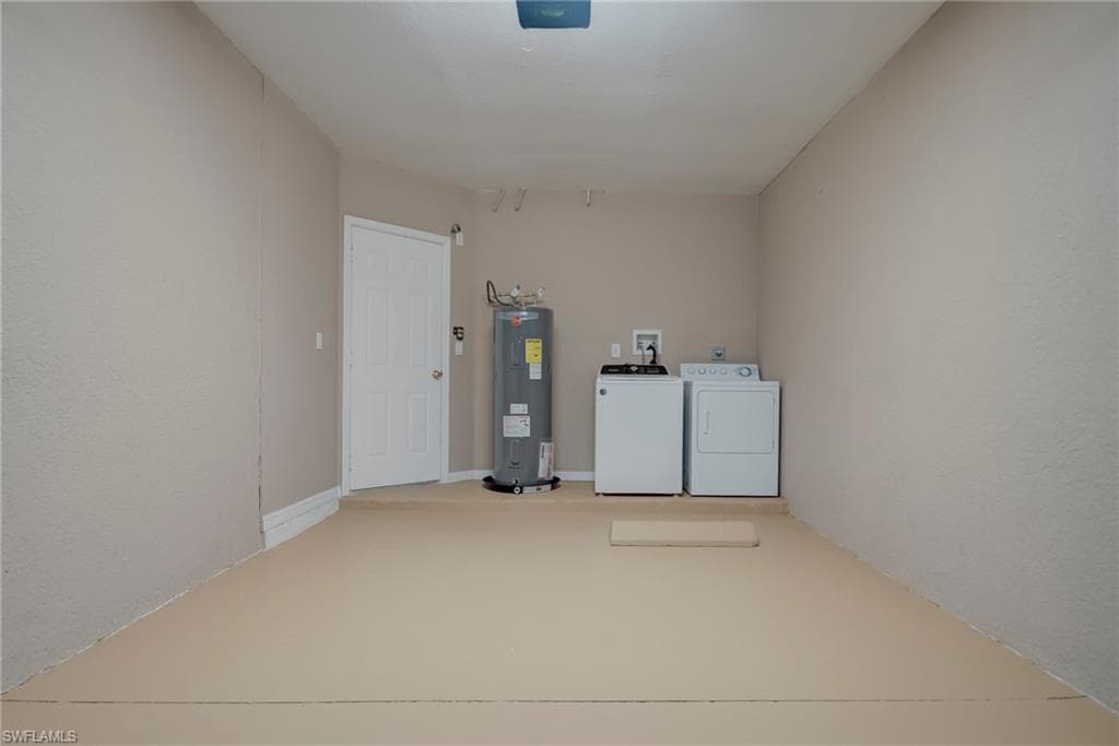 8599 Athena CT, LEHIGH ACRES FL 33971-20