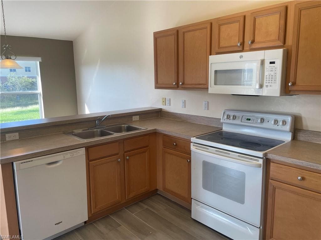 8421 GASSNER WAY, LEHIGH ACRES FL 33972-6