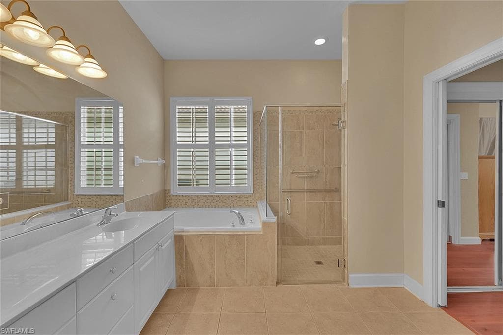 5569 WHISPERING WILLOW WAY, FORT MYERS FL 33908-19