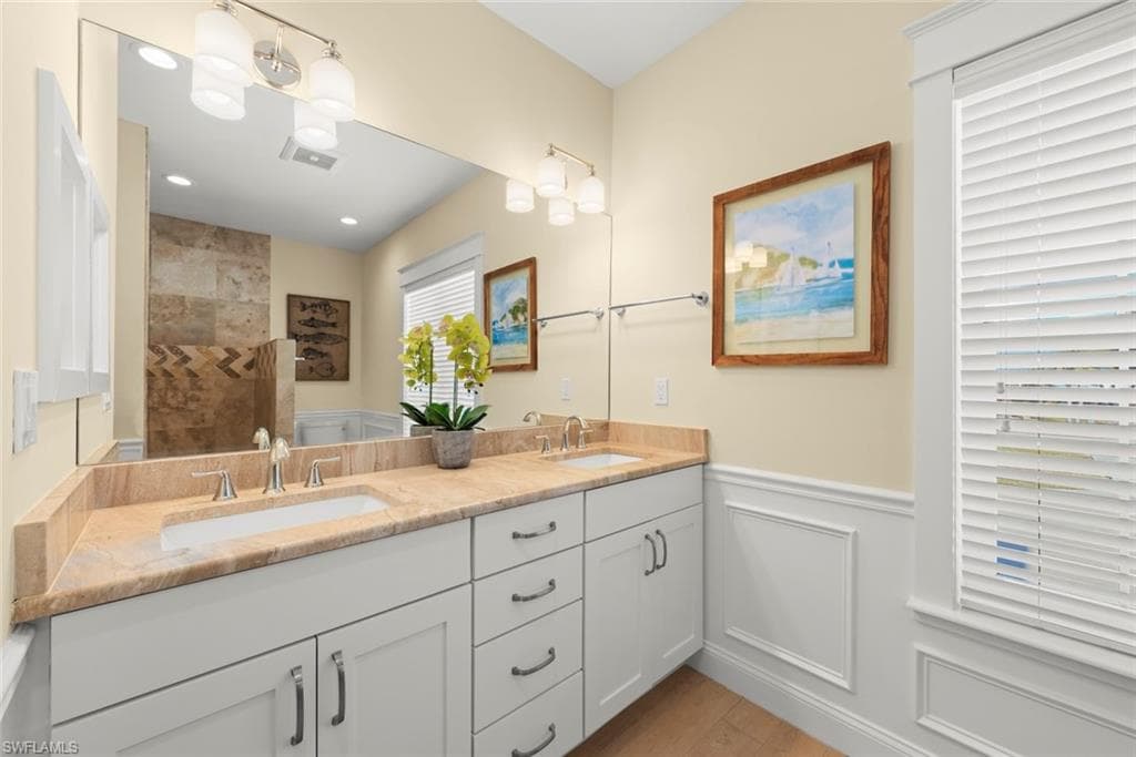 11931 Oakland DR, BOKEELIA FL 33922-18