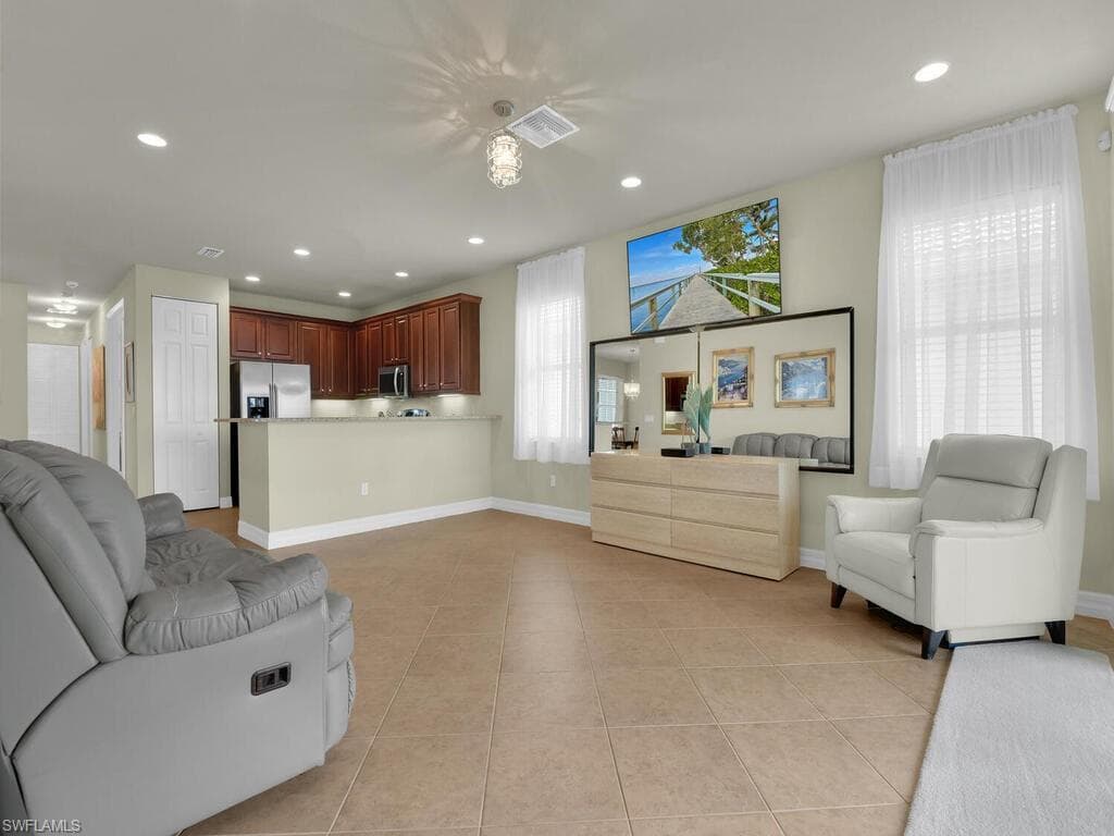 10538 Carolina Willow DR, FORT MYERS FL 33913-9