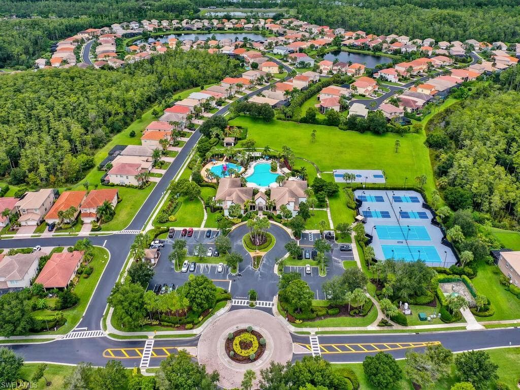 10538 Carolina Willow DR, FORT MYERS FL 33913-28