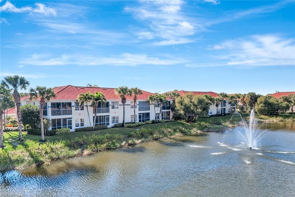 10910 Santa Margherita RD # 204, ESTERO FL 34135-27