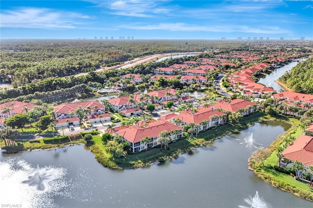 10910 Santa Margherita RD # 204, ESTERO FL 34135-29