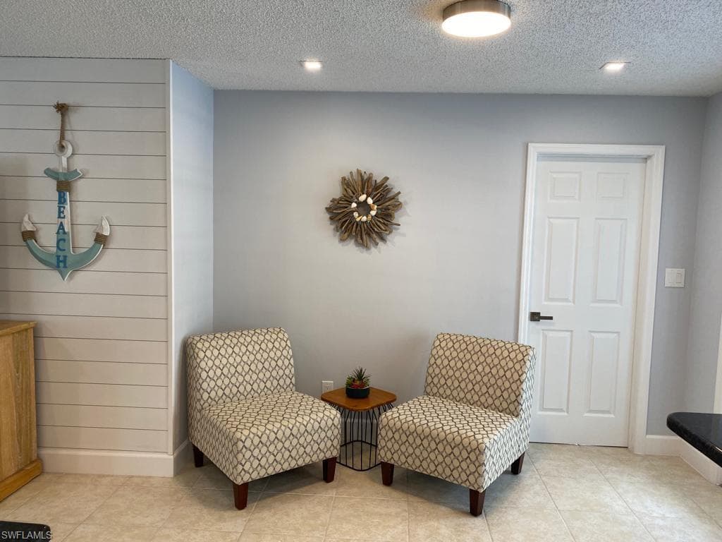 122 Palm River BLVD, NAPLES FL 34110-6