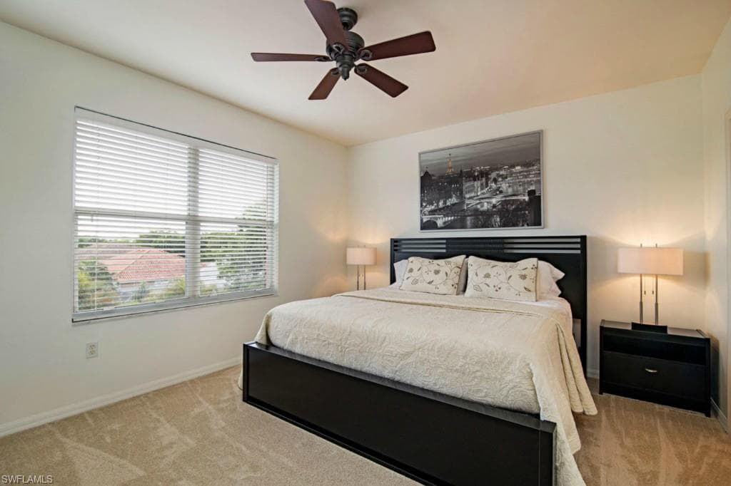 519 Roma CT # 301, NAPLES FL 34110-5