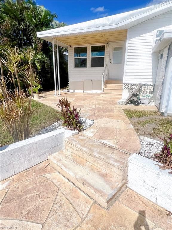 11331 Azalea LN, FORT MYERS BEACH FL 33931-37