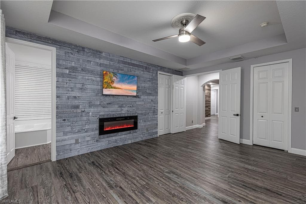 1330 Mariposa CIR # 103, NAPLES FL 34105-22