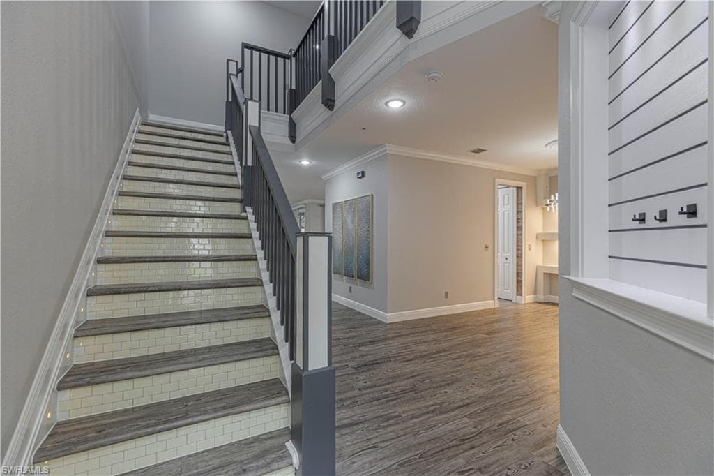 1330 Mariposa CIR # 103, NAPLES FL 34105-5