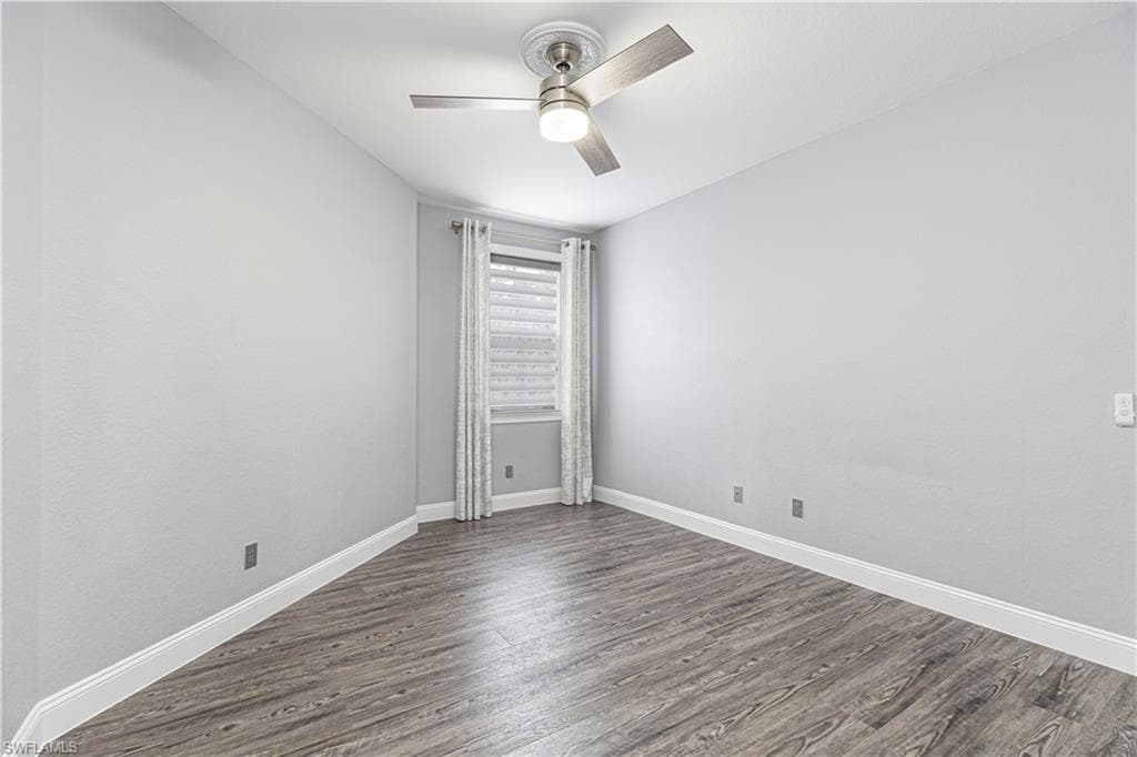 1330 Mariposa CIR # 103, NAPLES FL 34105-18