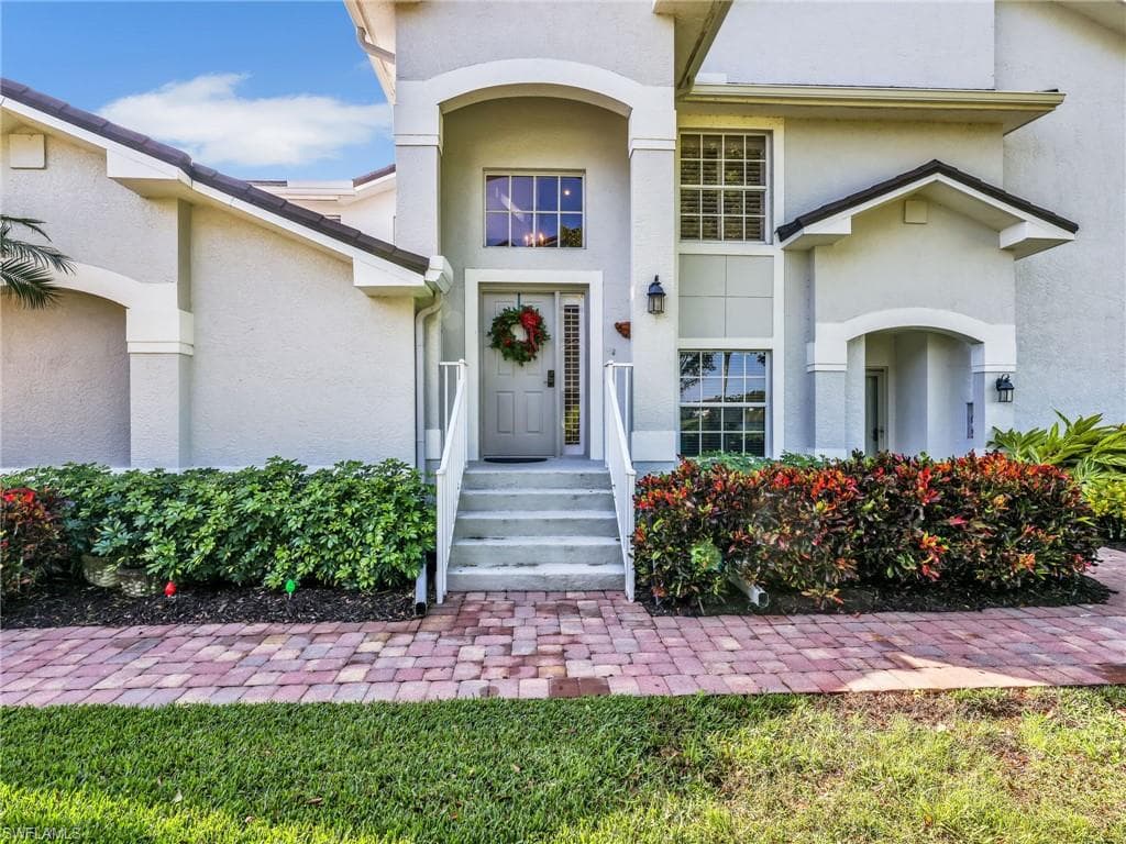 5893 Three Iron DR # 1604, NAPLES FL 34110-29
