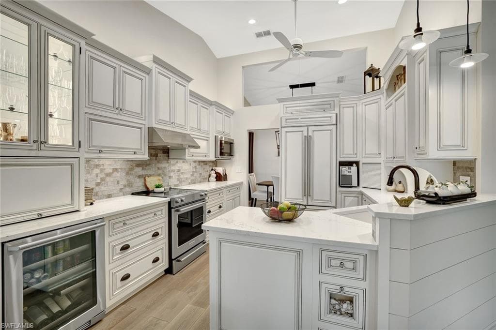 2540 Talon CT # 504, NAPLES FL 34105-11