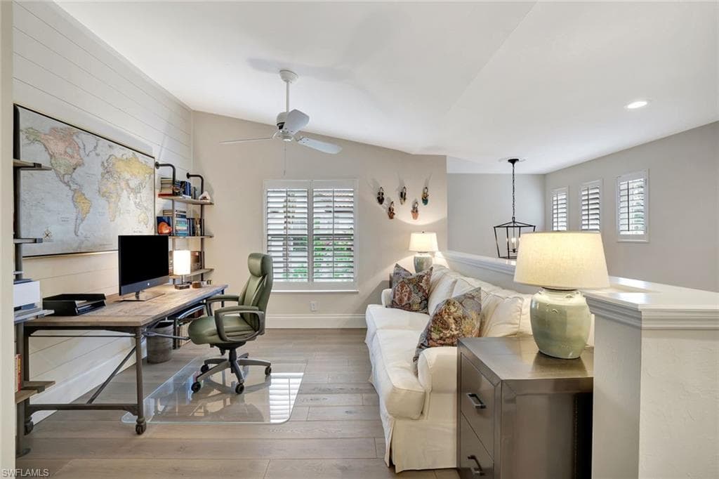 2540 Talon CT # 504, NAPLES FL 34105-6