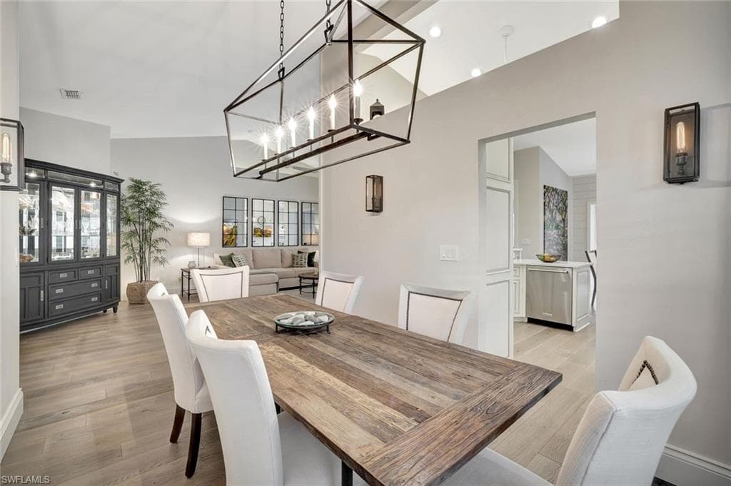 2540 Talon CT # 504, NAPLES FL 34105-8