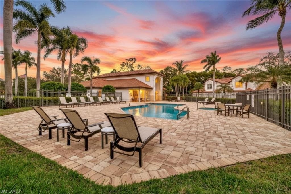 2540 Talon CT # 504, NAPLES FL 34105-23