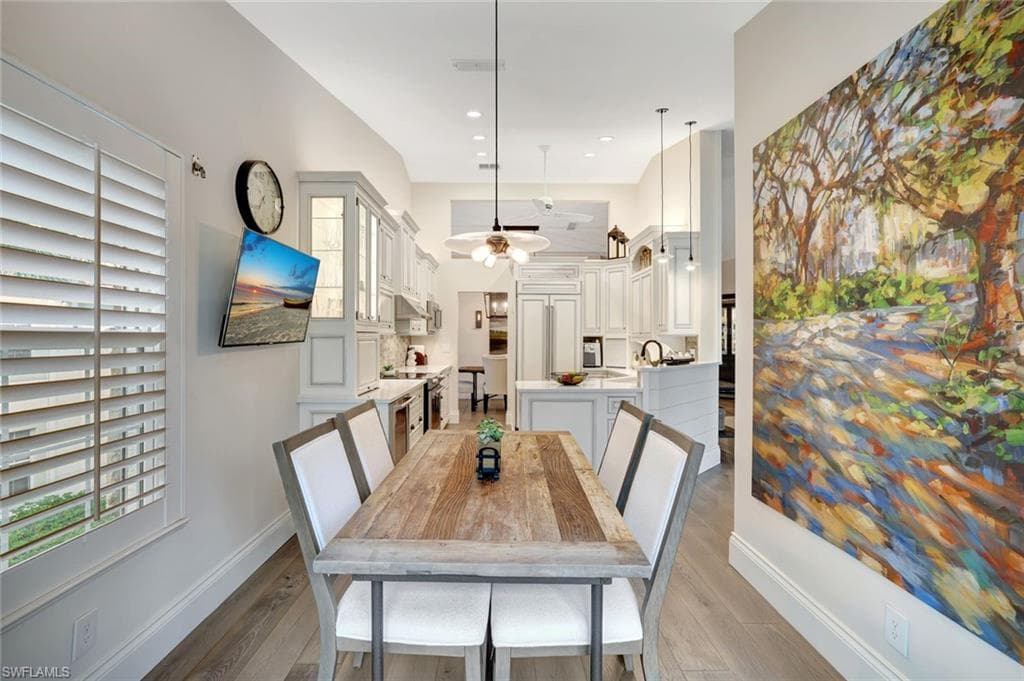 2540 Talon CT # 504, NAPLES FL 34105-13