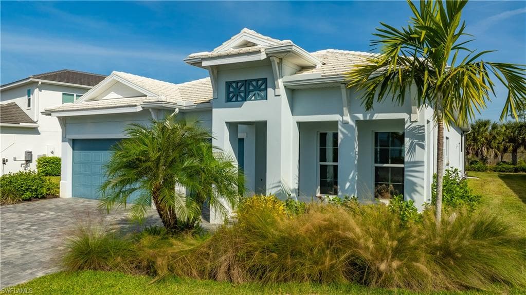 8999 Redonda DR, NAPLES FL 34114-13