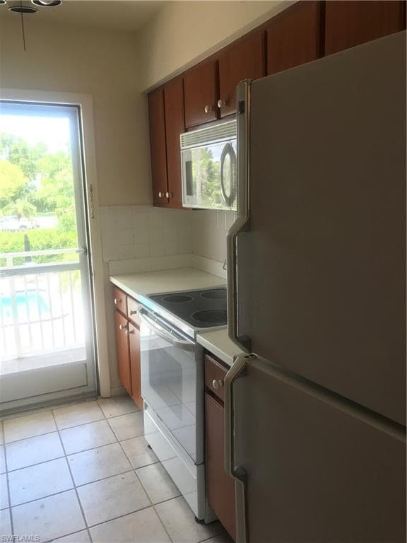 216 Banyan BLVD # 216, NAPLES FL 34102-11