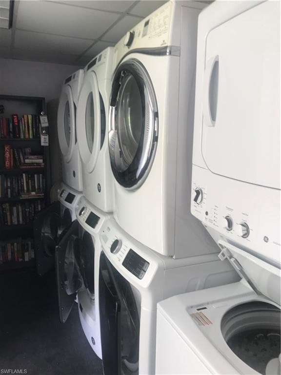 216 Banyan BLVD # 216, NAPLES FL 34102-25