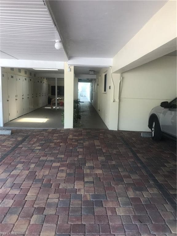 216 Banyan BLVD # 216, NAPLES FL 34102-23