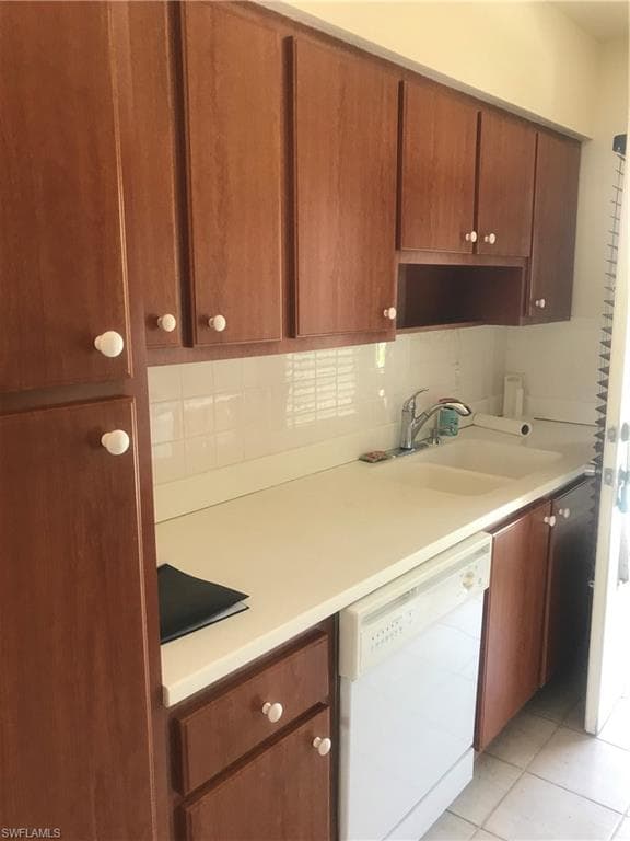 216 Banyan BLVD # 216, NAPLES FL 34102-9