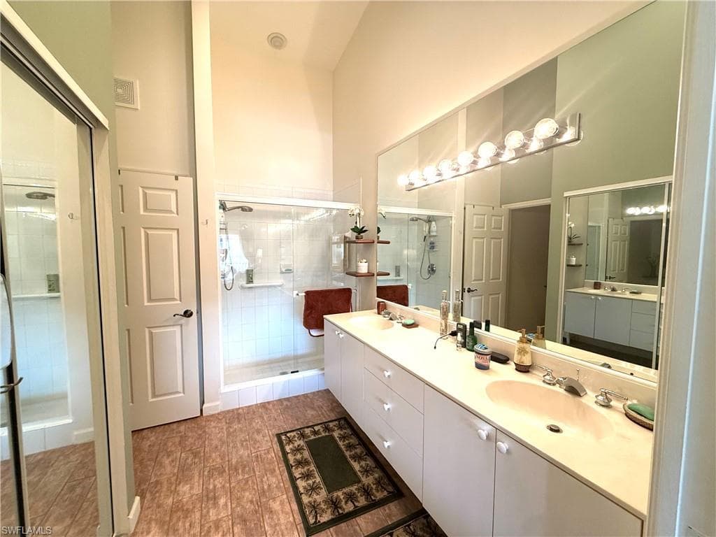 6680 Beach Resort DR # 1210, NAPLES FL 34114-7