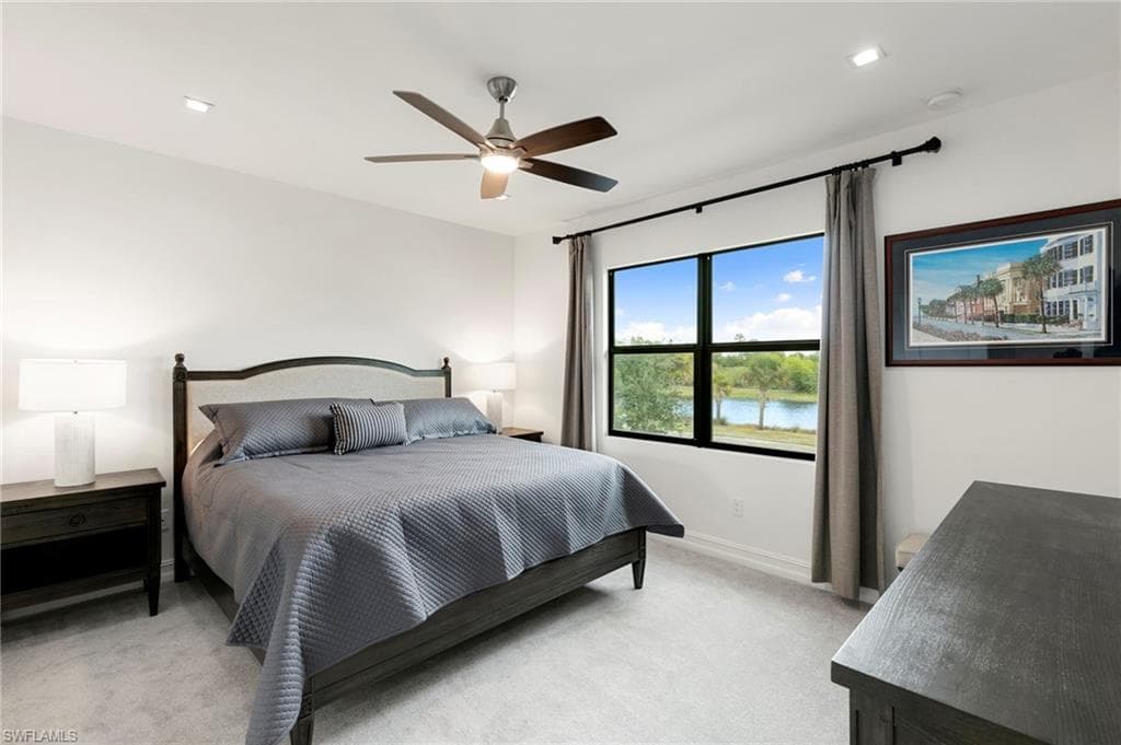 7480 Rockefeller DR, NAPLES FL 34119-12