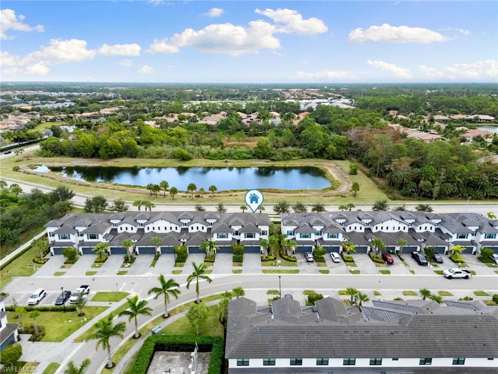 7480 Rockefeller DR, NAPLES FL 34119-29