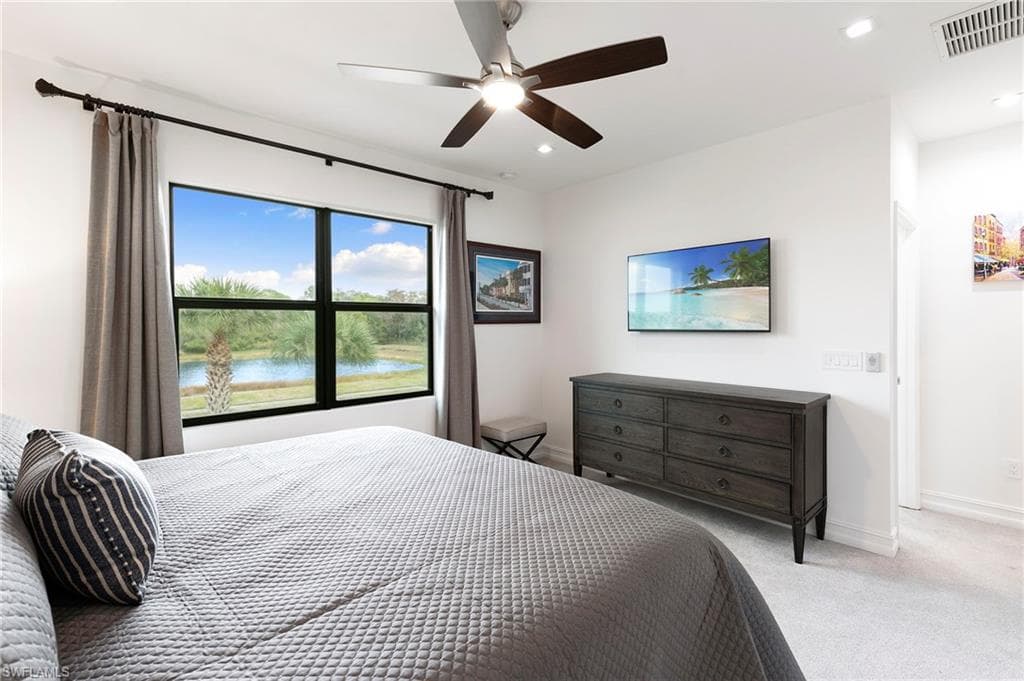 7480 Rockefeller DR, NAPLES FL 34119-13