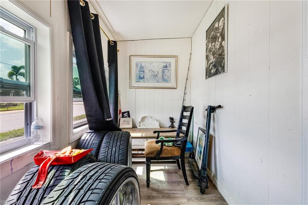 2012 Wright ST, FORT MYERS FL 33916-17