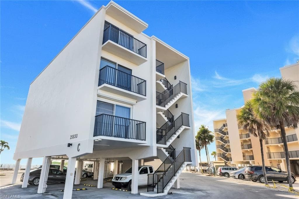 25830 Hickory BLVD # 101, BONITA SPRINGS FL 34134-14