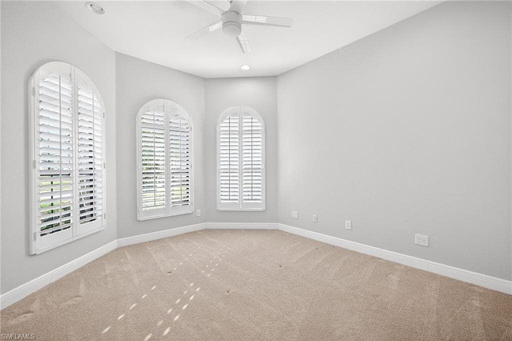 23265 Salinas WAY, BONITA SPRINGS FL 34135-19