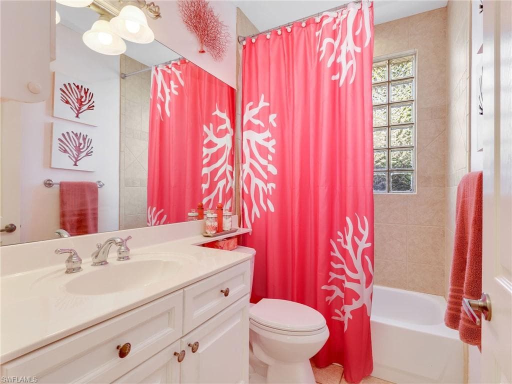 353 Steerforth CT, NAPLES FL 34110-26