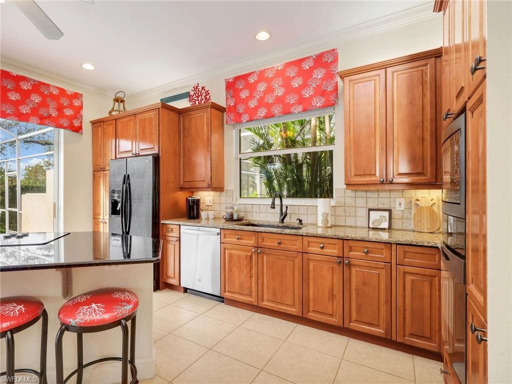 353 Steerforth CT, NAPLES FL 34110-15