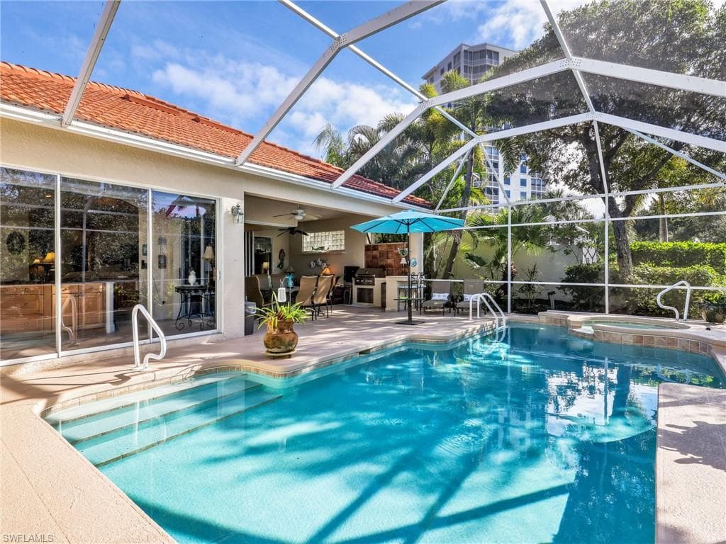 353 Steerforth CT, NAPLES FL 34110-32