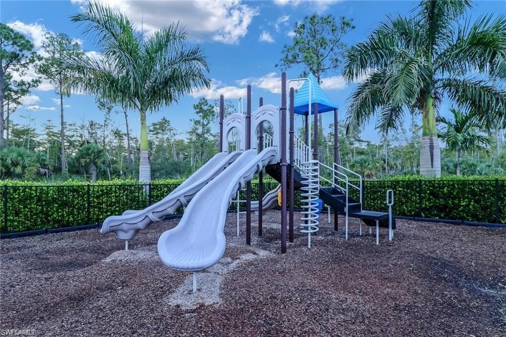 3509 Pilot CIR, NAPLES FL 34120-49