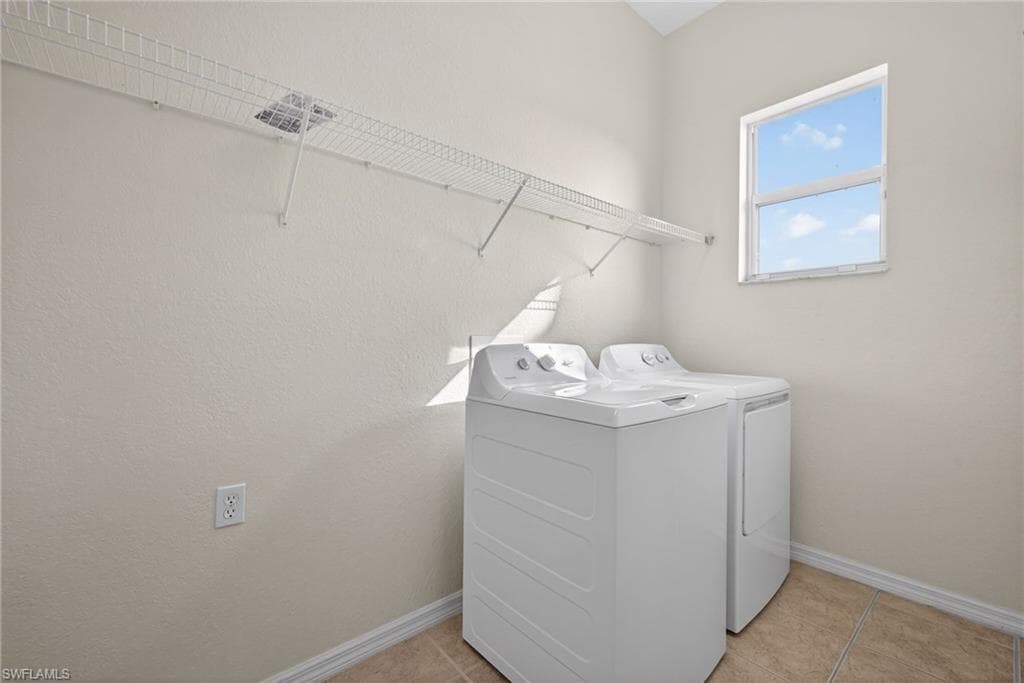 9920 Springlake CIR, ESTERO FL 33928-25