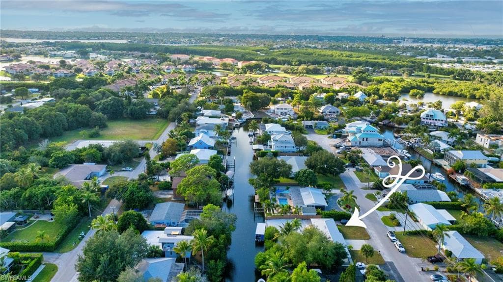 2772 Riverview DR, NAPLES FL 34112-25