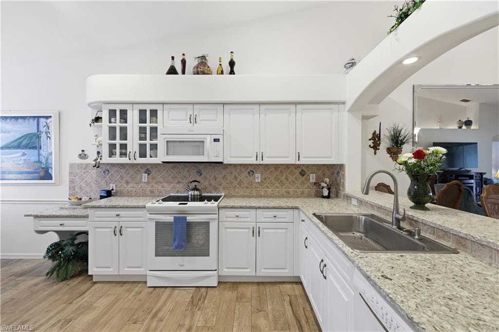 8167 Ibis Cove CIR # A108, NAPLES FL 34119-12