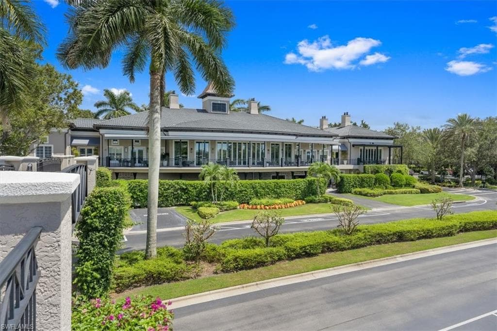 4761 West Bay BLVD # 203, ESTERO FL 33928-42